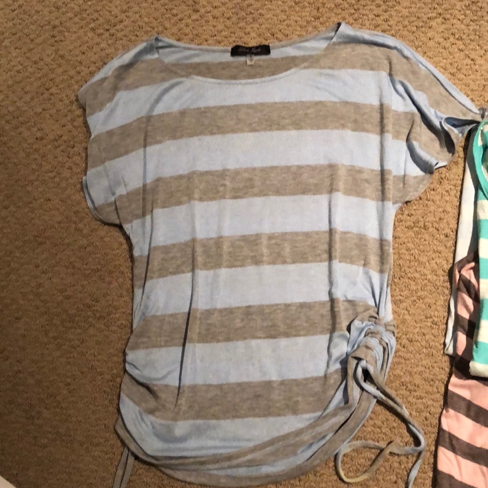 Maternity Shirts - Picture 4 of 6